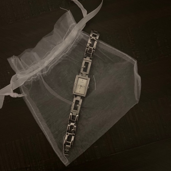 Guess Square Face Watch w/ Extensions - Picture 3 of 8